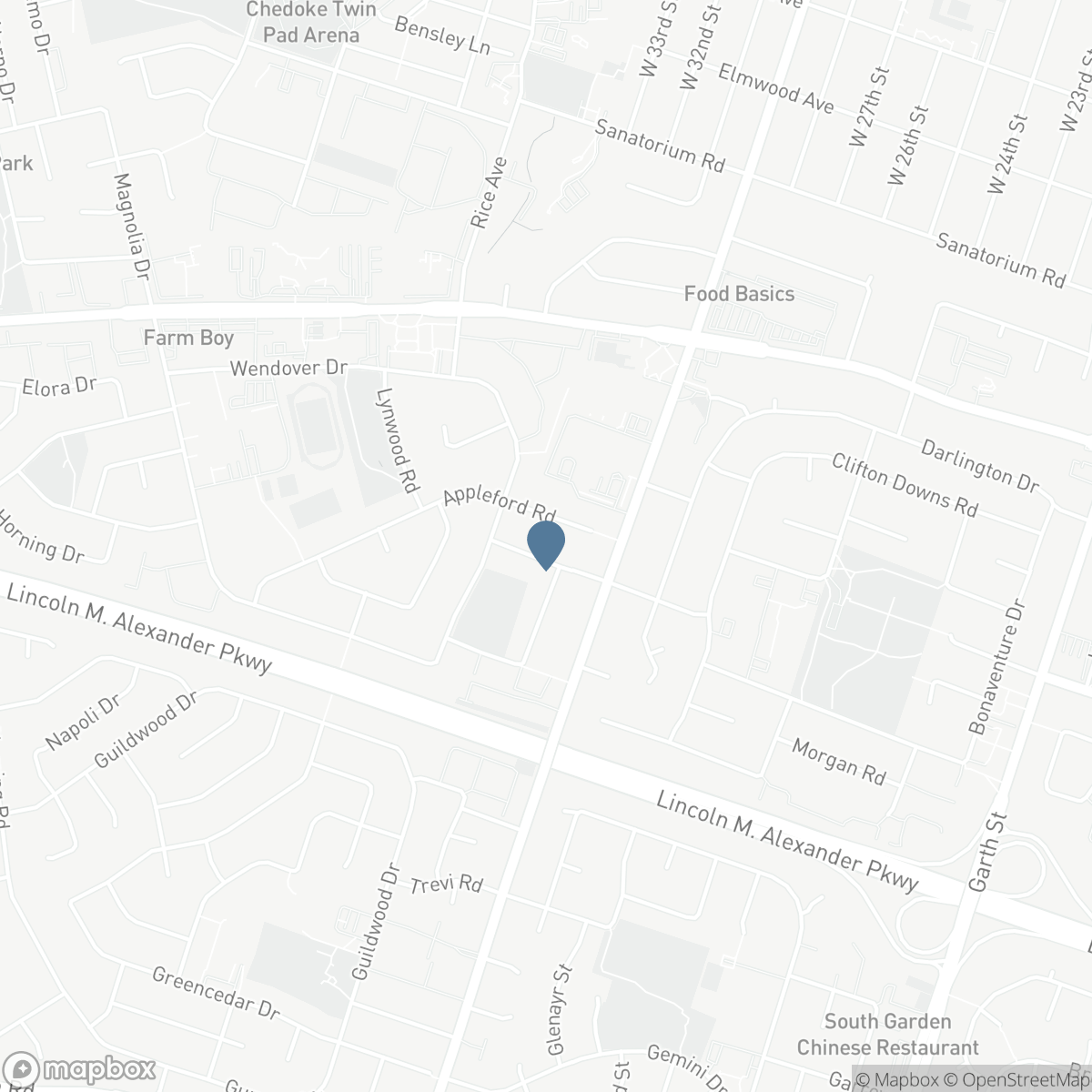 128 HADELAND AVENUE, Hamilton, Ontario L9C 5Z9